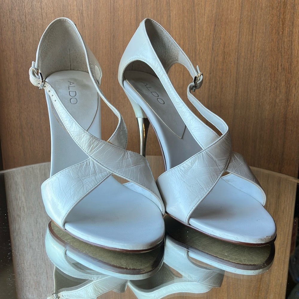 Aldo white leather heels